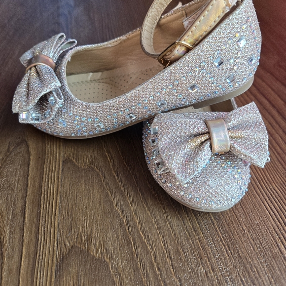 Sparkle ballet flats for toddler size 8 - Picture 2 of 4